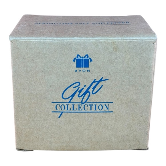 Avon Gift Collection Springtime Salt and Pepper Shakers Duck and Eggs Shakers - Picture 13 of 15